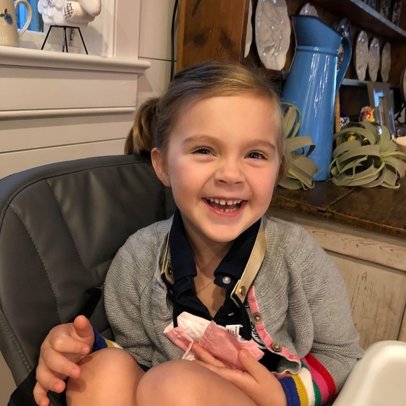 Meet your Posher, Lori - Picture 1 of 1